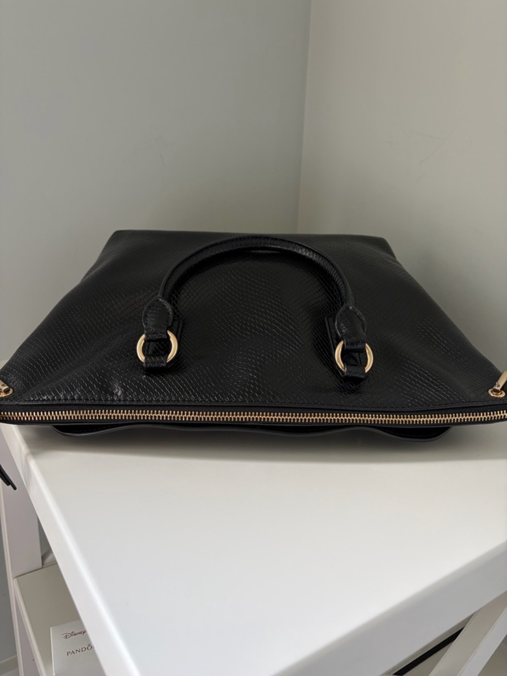 Michael Kors Large Elson Satchel - Picture 7 of 15
